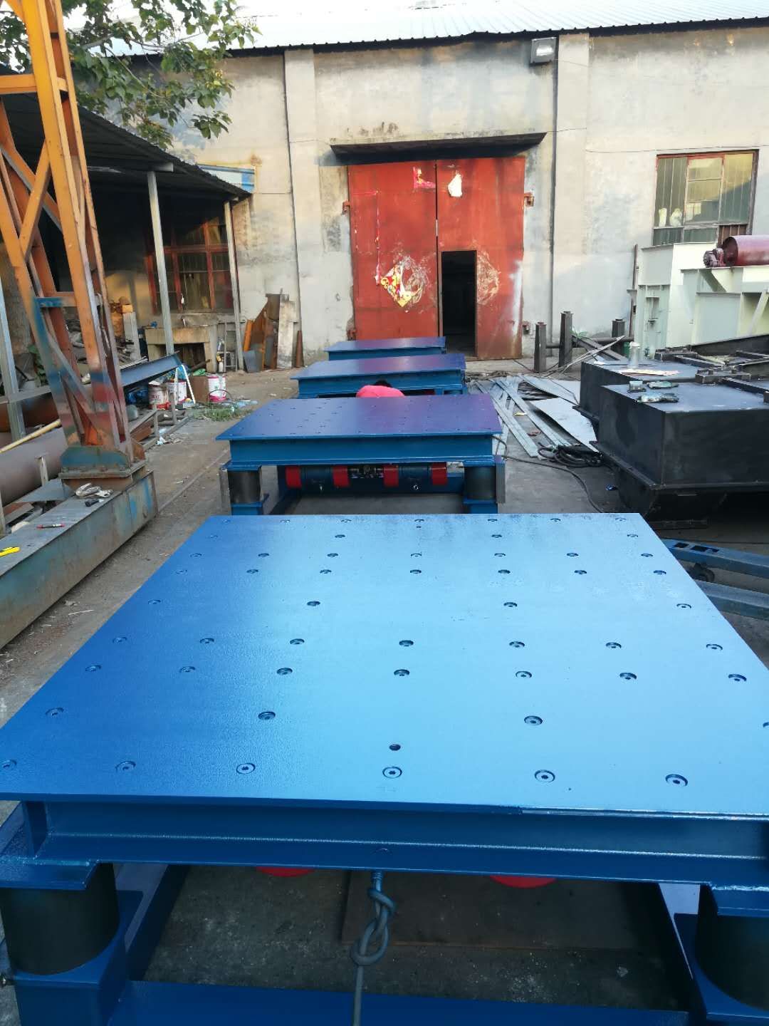 振動(dòng)平臺(tái)振動(dòng)平臺(tái)為什么會(huì)出現(xiàn)過載？如何避免？為什么會(huì)出現(xiàn)過載？如何避免？